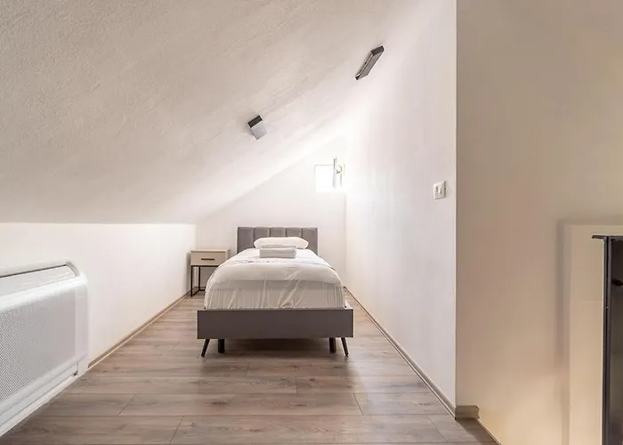 Santorini Wave Loft 1 * Gjilek