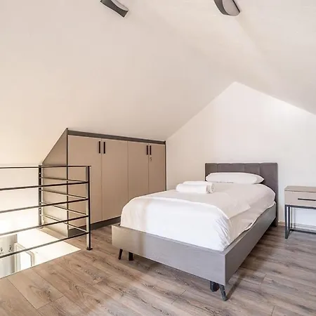 Santorini Wave Loft 1 Gjilek