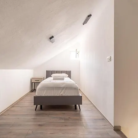 Appartamento Santorini Wave Loft 1